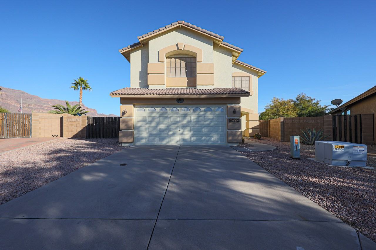 10402 E Nice Ct - Photo 4 of 50