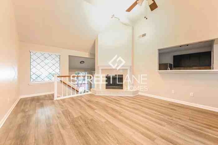 1729 Palo Alto Dr - Photo 2 of 15