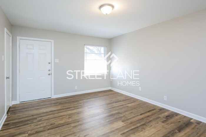 2500 Normont Cir - Photo 2 of 13