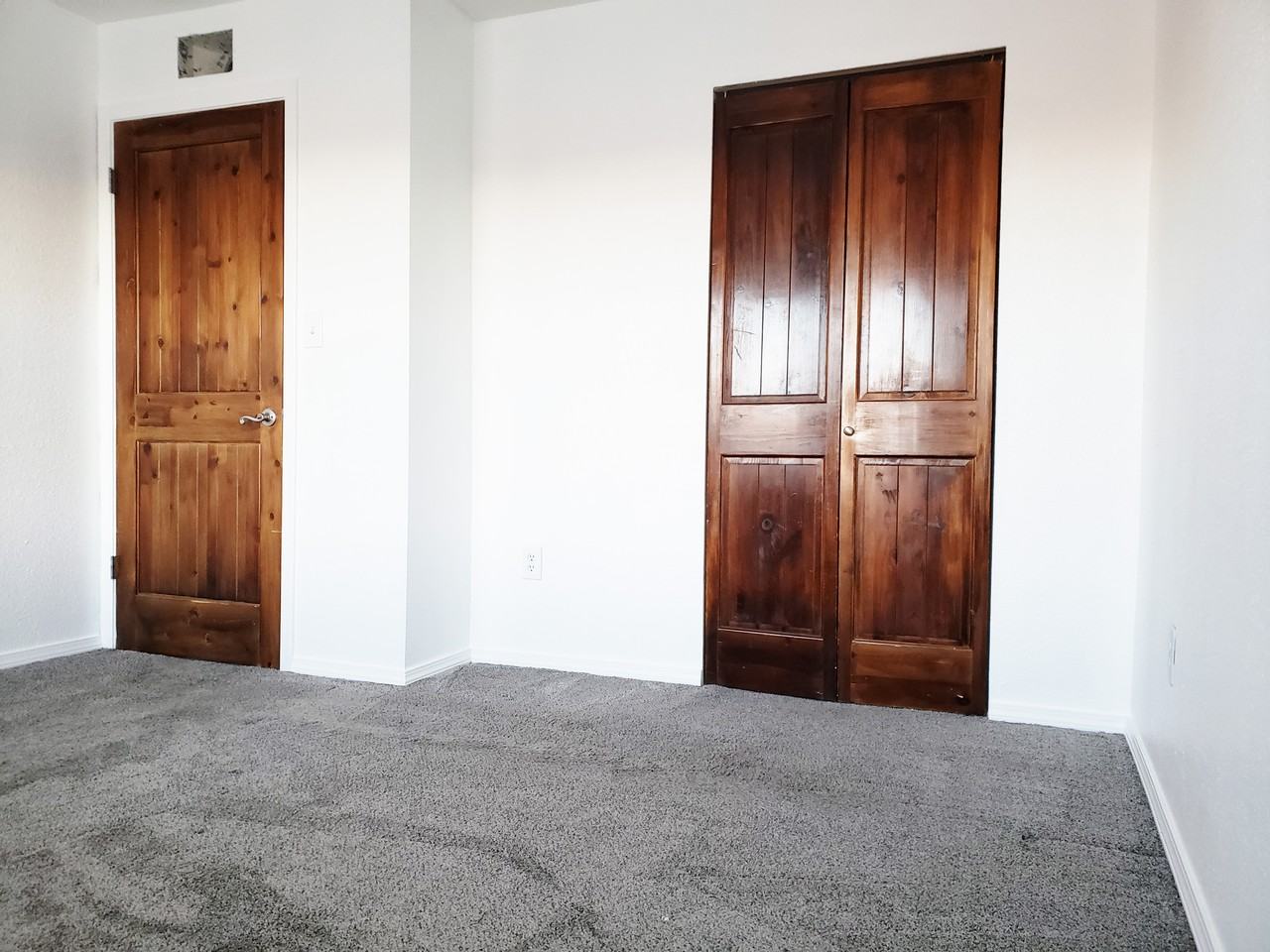 2210 Miguel Chavez Road - Photo 5 of 20