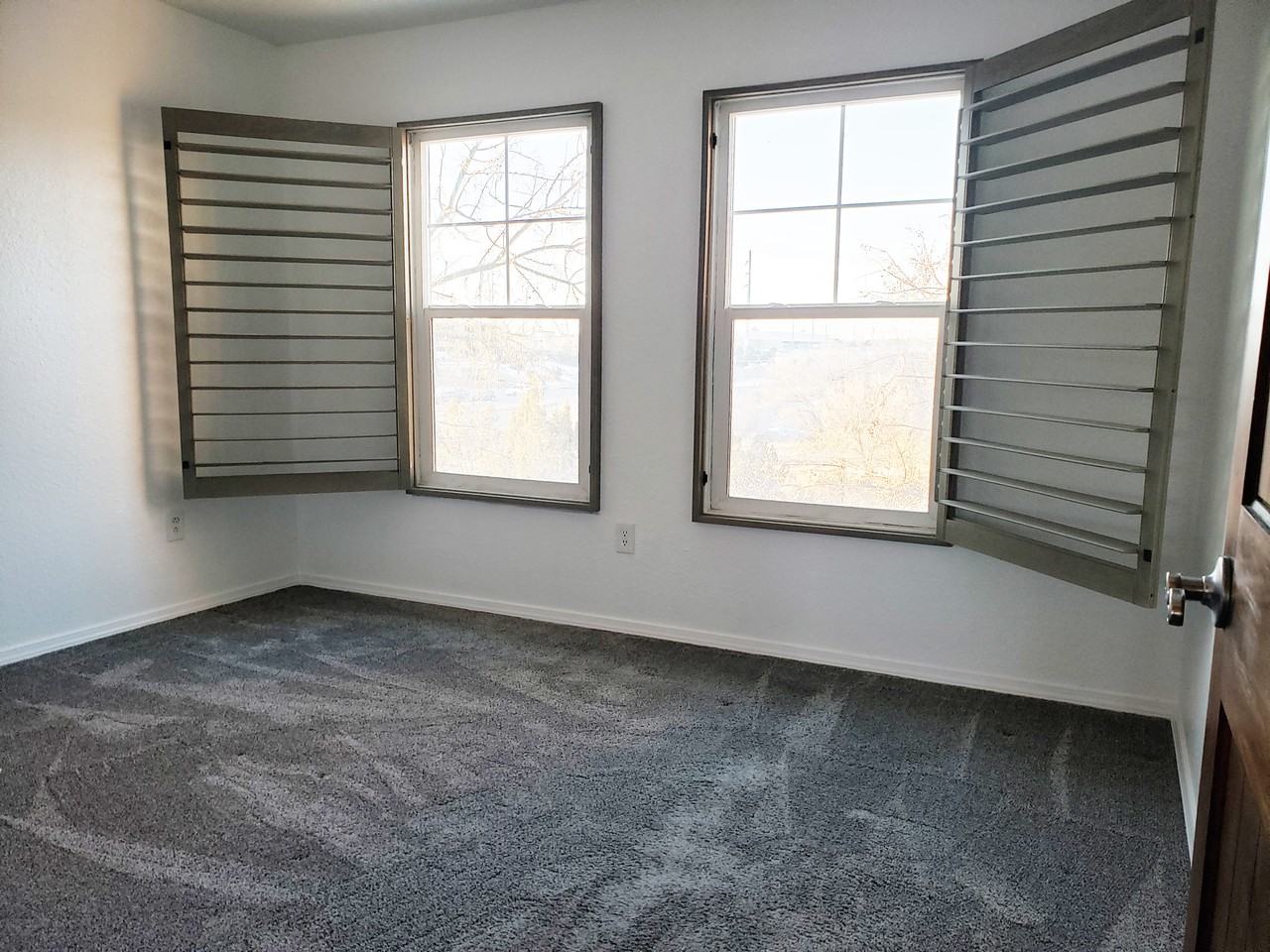 2210 Miguel Chavez Road - Photo 6 of 20