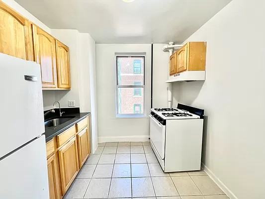 34-46 91st Street #H61 - Photo 4 of 6