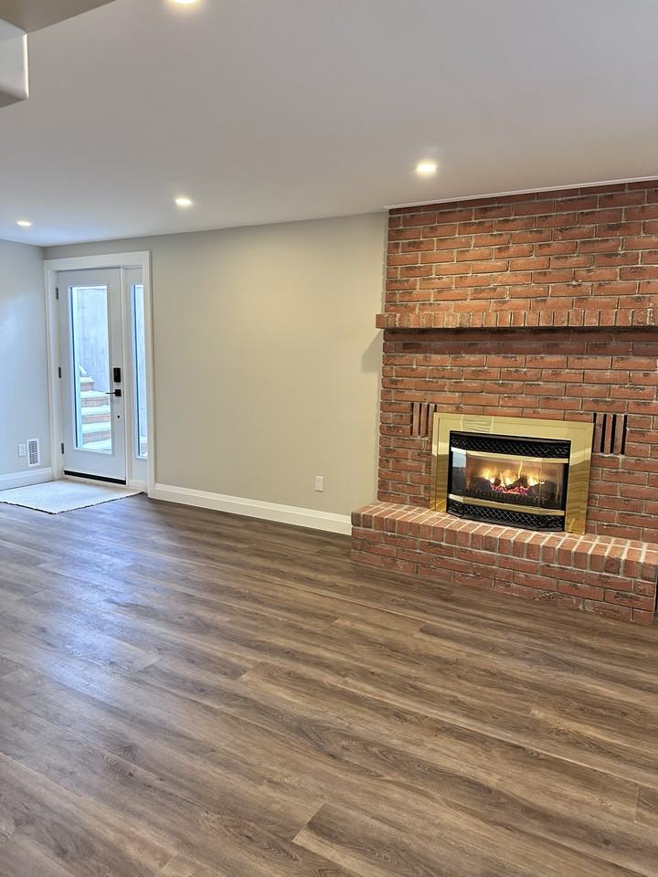 12 Golden Oak Drive - Photo 3 of 8