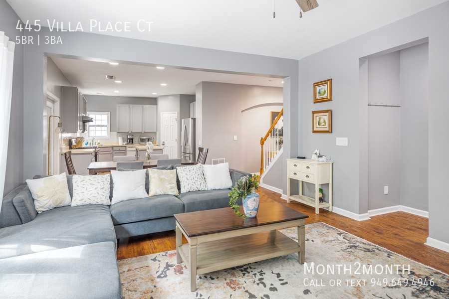 445 Villa Place Ct - Photo 3 of 33