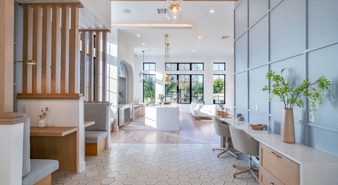 6115 6118FM 969 - Photo 2 of 37