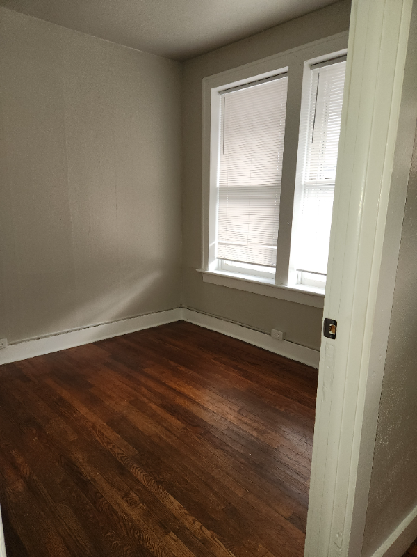 9 Lakeview Ave #1 - Photo 3 of 9