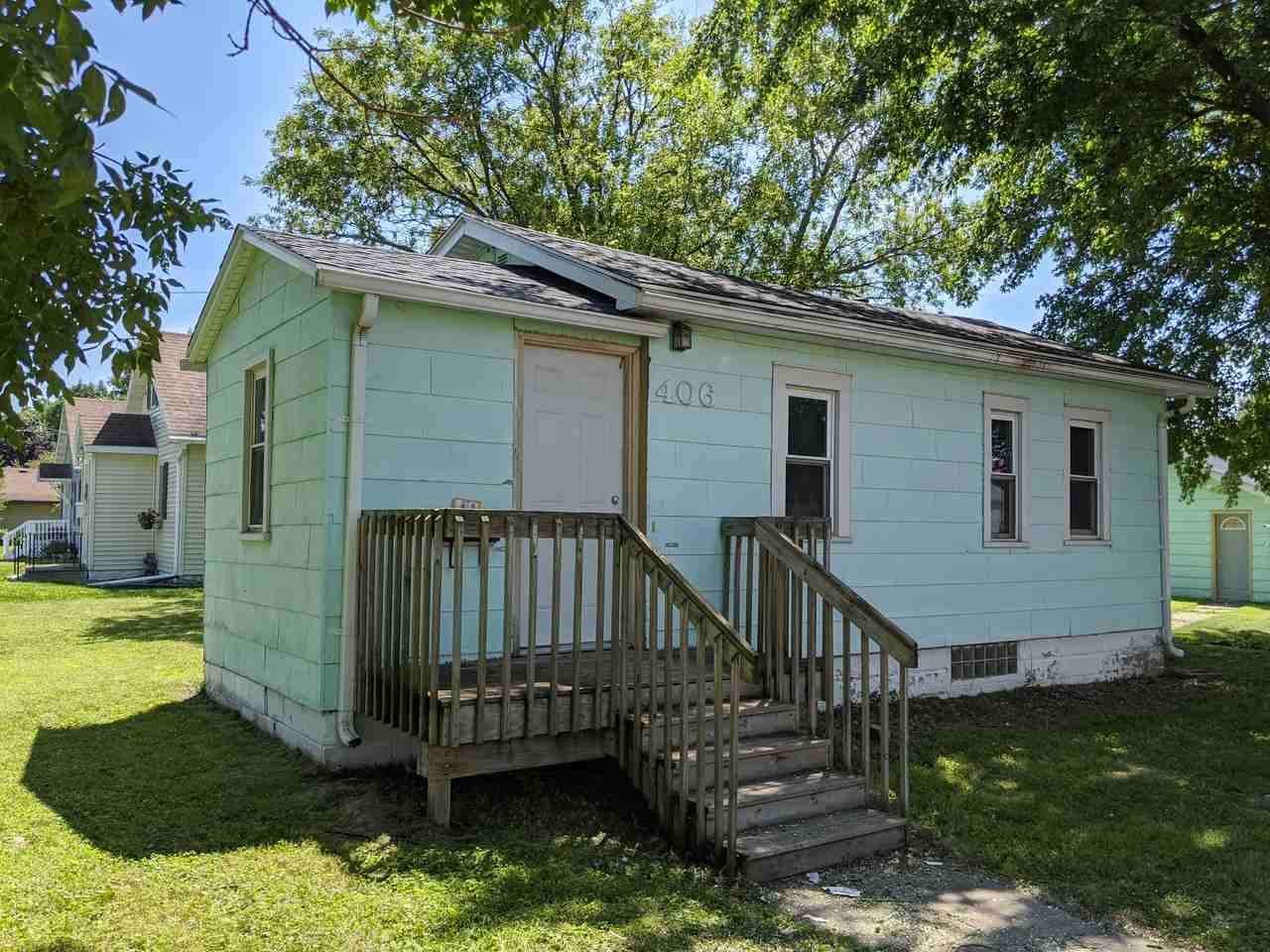 406 11th Street Northeast - Photo 2 of 14