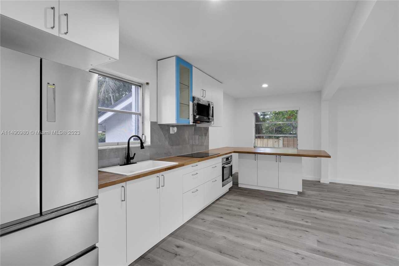 2850 Sw 18th St #2850