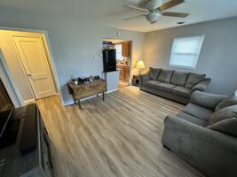 featured image of 1736 W Grand Ave #1