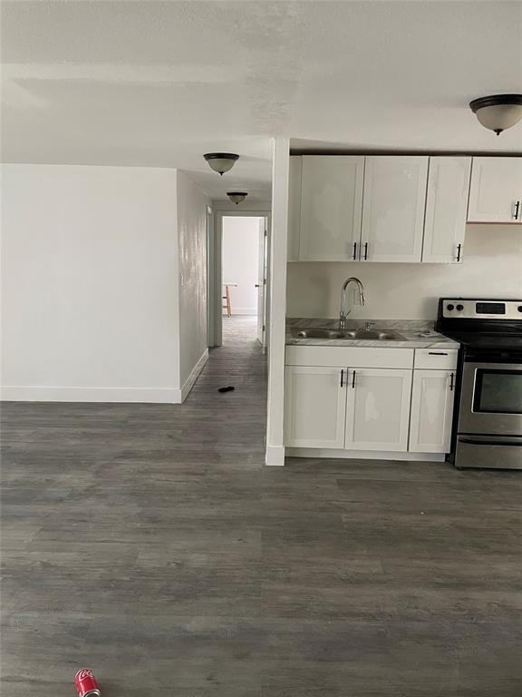 2170 Southwest 51st Place - Photo 3 of 12