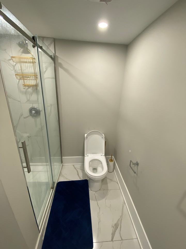 2421 De Maisonneuve East - Photo 6 of 18