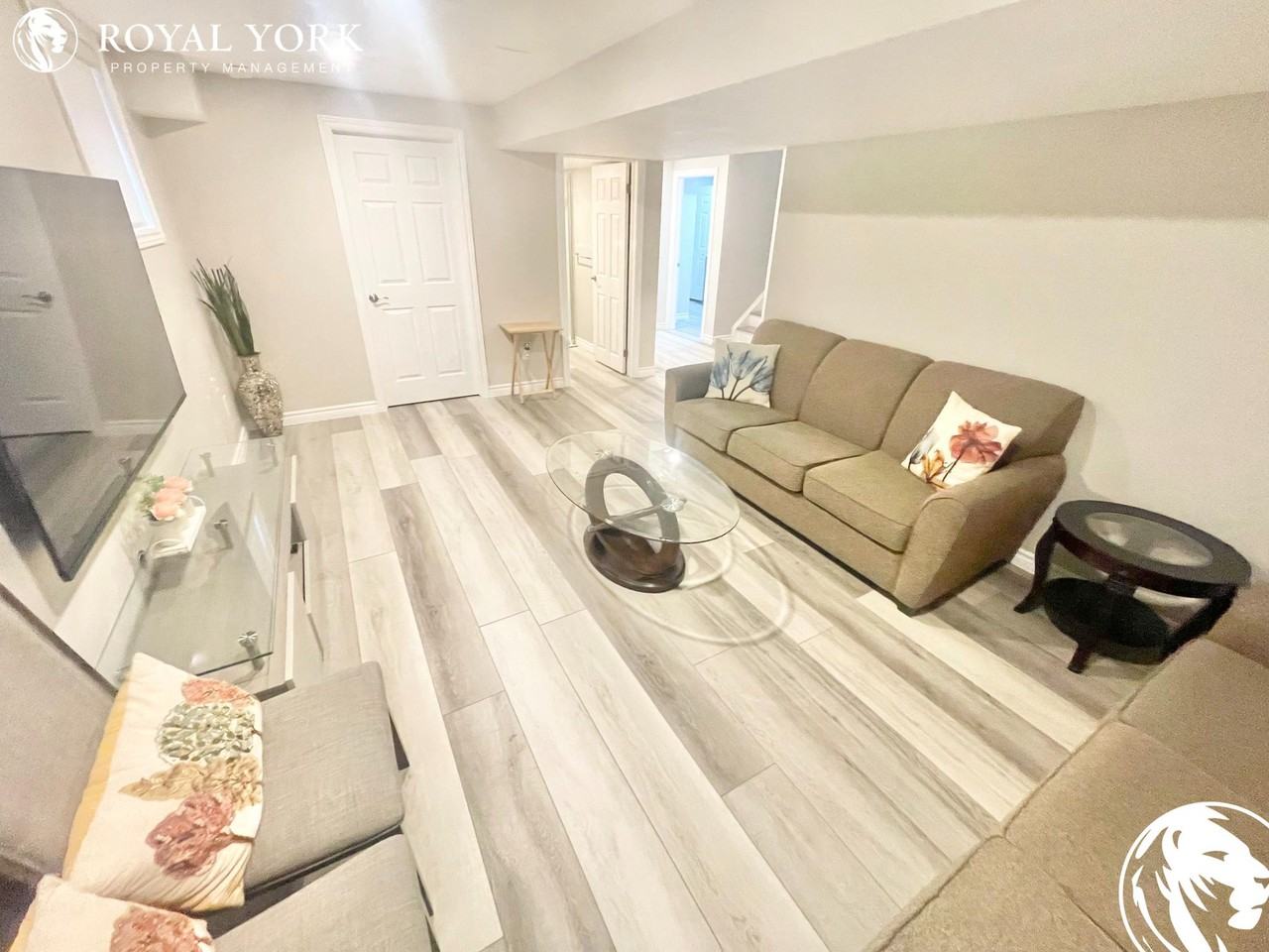 3197 Singleton Ave #2 - Photo 3 of 27