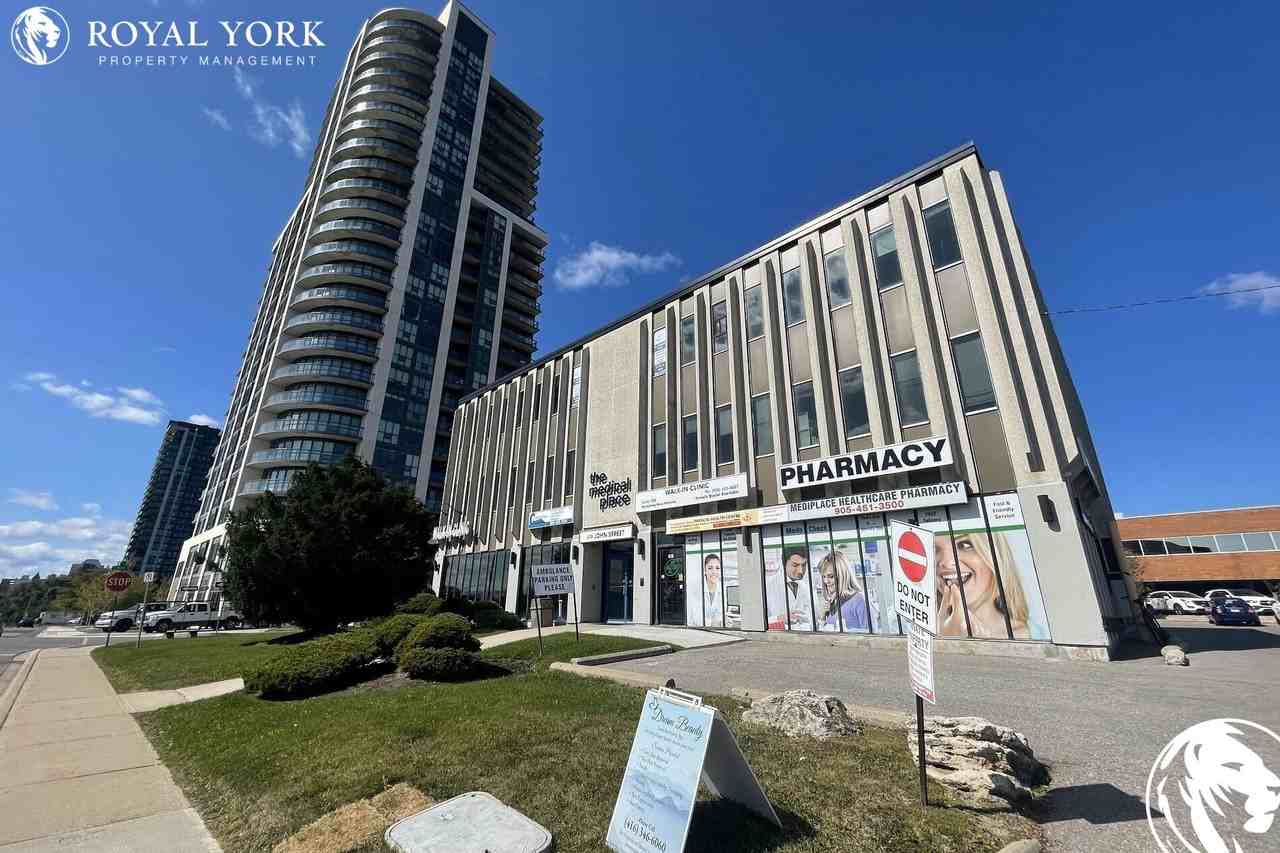 15 Lynch St #1901