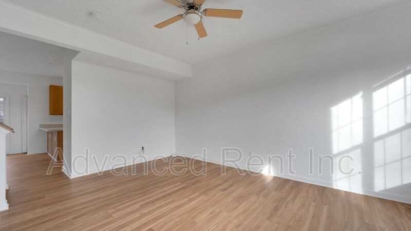 1404 Roman Ridge Way - Photo 4 of 29