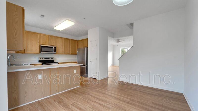 1404 Roman Ridge Way - Photo 7 of 29