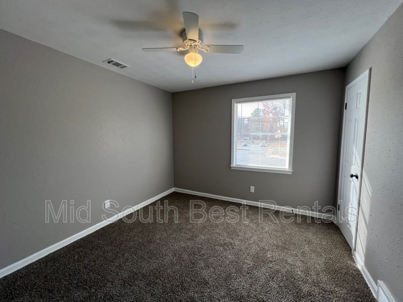 2944 N Trezevant St - Photo 4 of 8