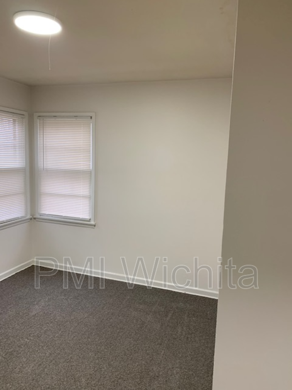 2301 S Belmont St - Photo 6 of 11