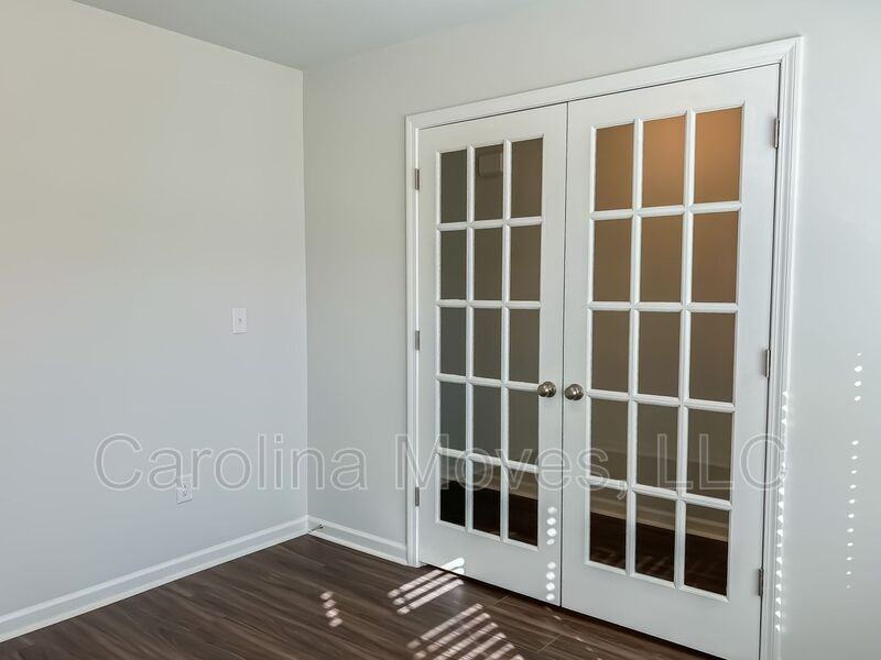 345 Carramore Dr - Photo 3 of 24