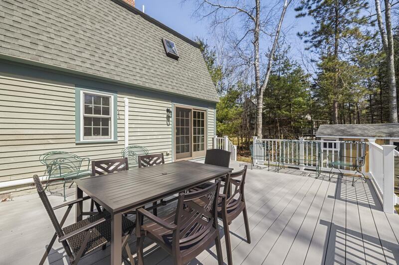 151 Edgewood Cir - Photo 2 of 40