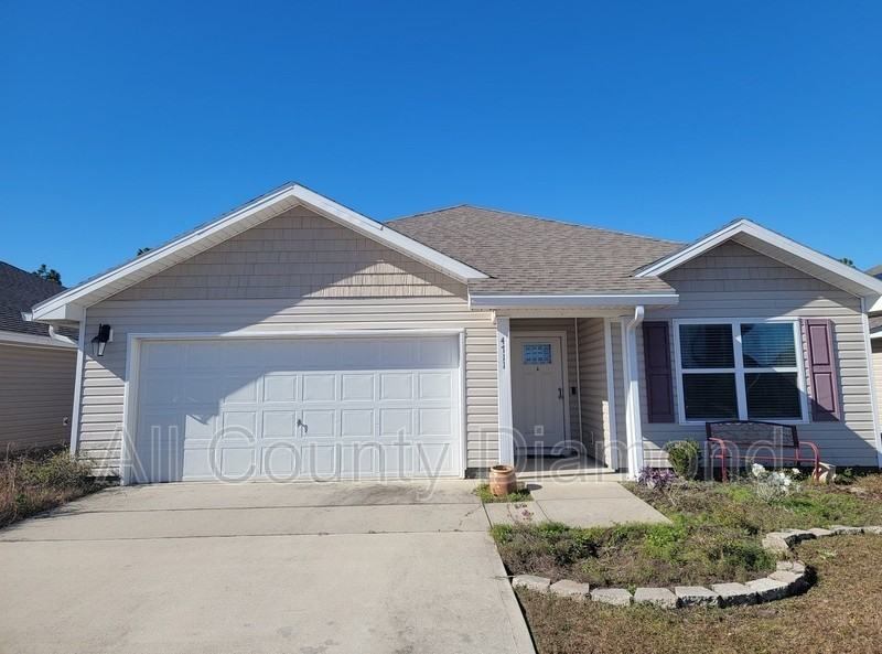 4711 Windsor Park Ln - Photo 2 of 13