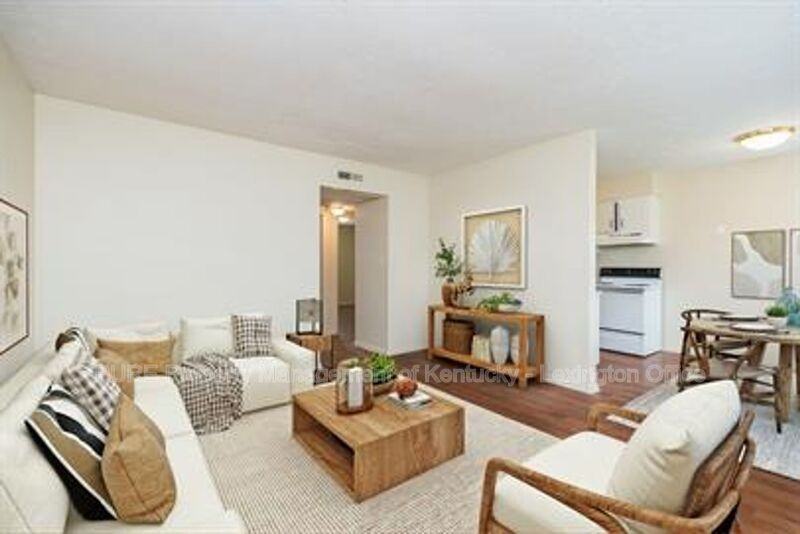 233 Landings Dr - Photo 4 of 18