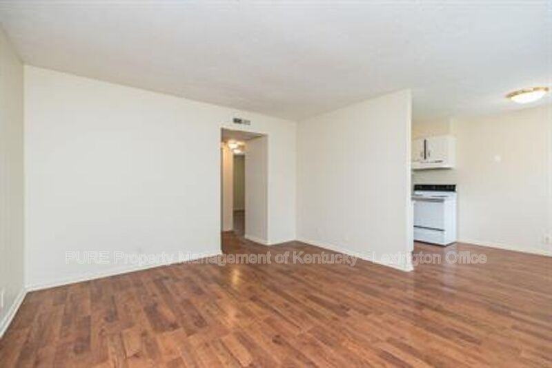 233 Landings Dr - Photo 5 of 18