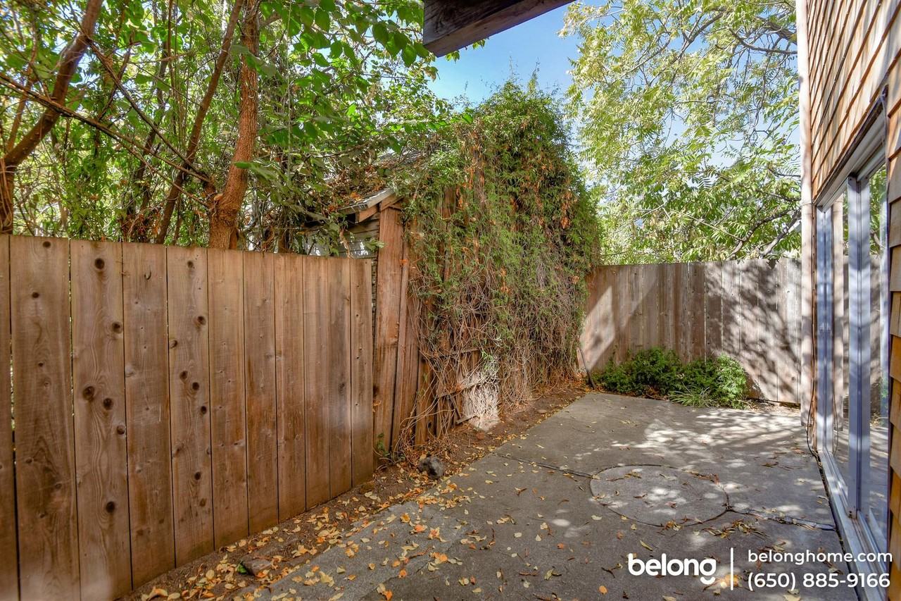 2223 Ward St #B - Photo 6 of 21