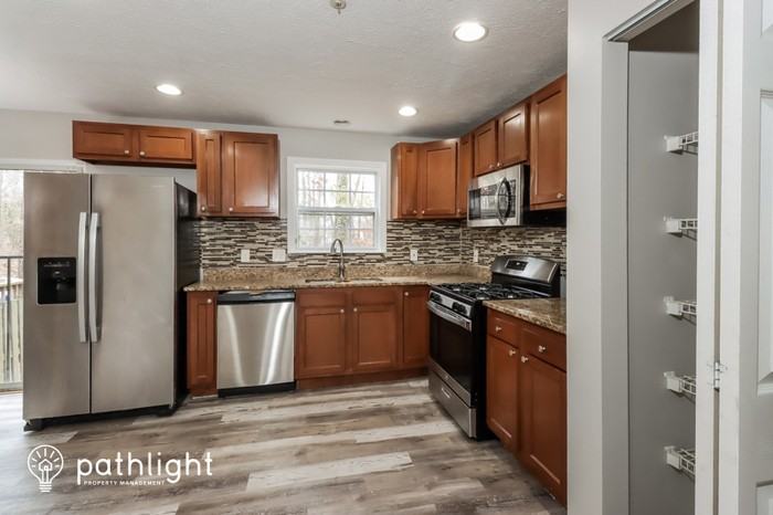 2301 Bentonia Ct - Photo 2 of 20