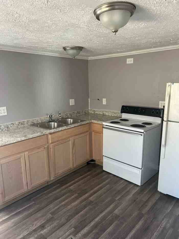 289 Trent Rd #289 - Photo 3 of 8