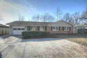 featured image of 4015 Apollo Dr Sw #1