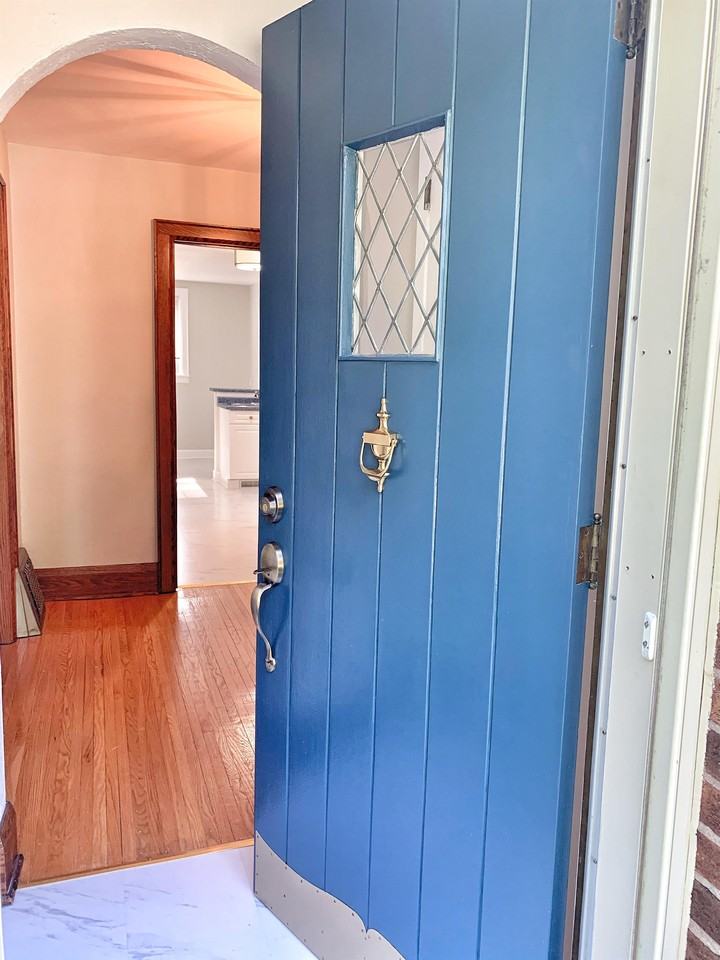 24 Aberdeen Rd S #1 - Photo 2 of 32