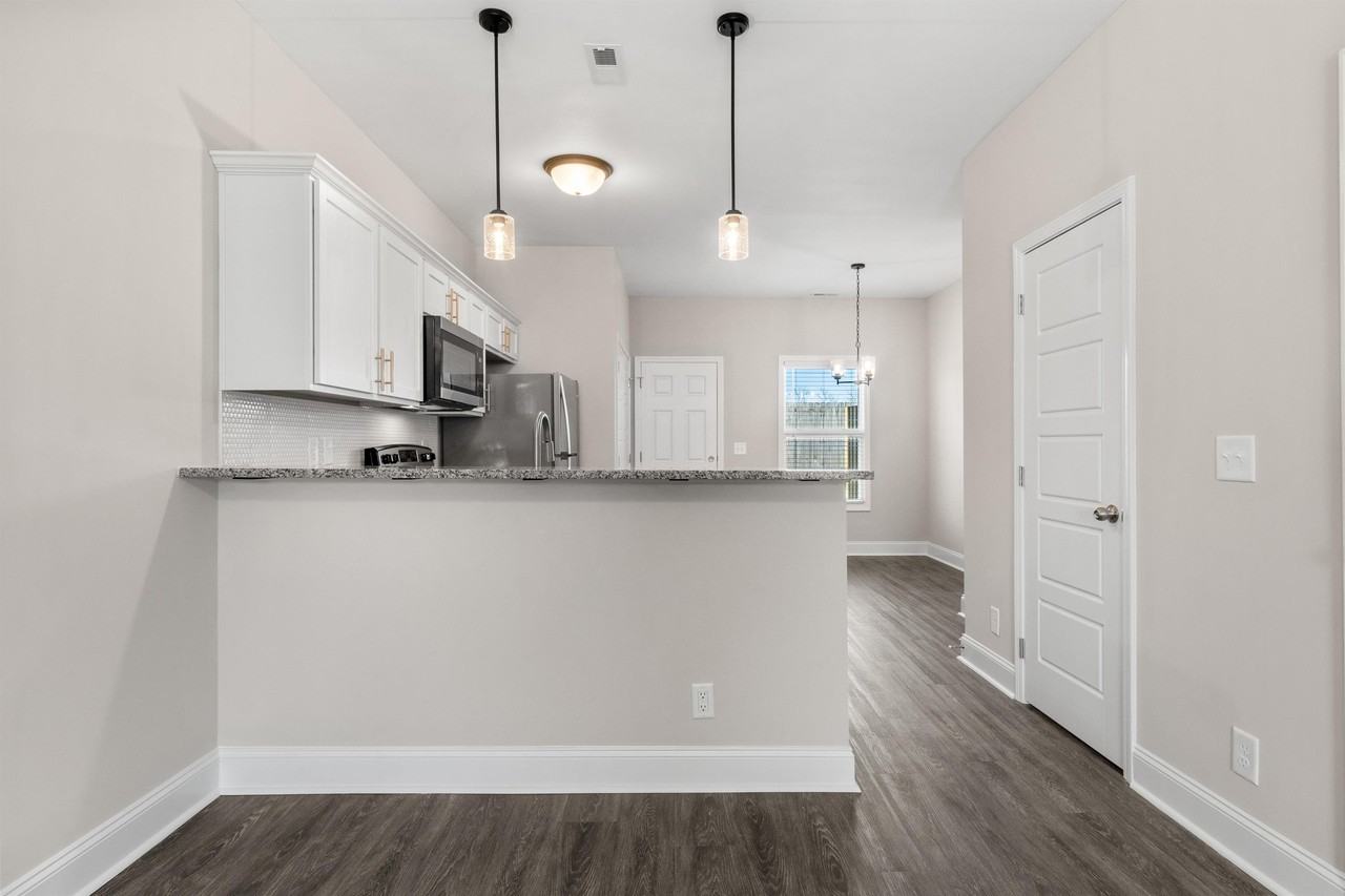203 Copeland Rd Bldg B #5 - Photo 3 of 13