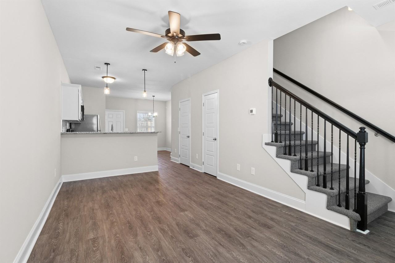 203 Copeland Road - 5BLDG C #5 - Photo 2 of 20