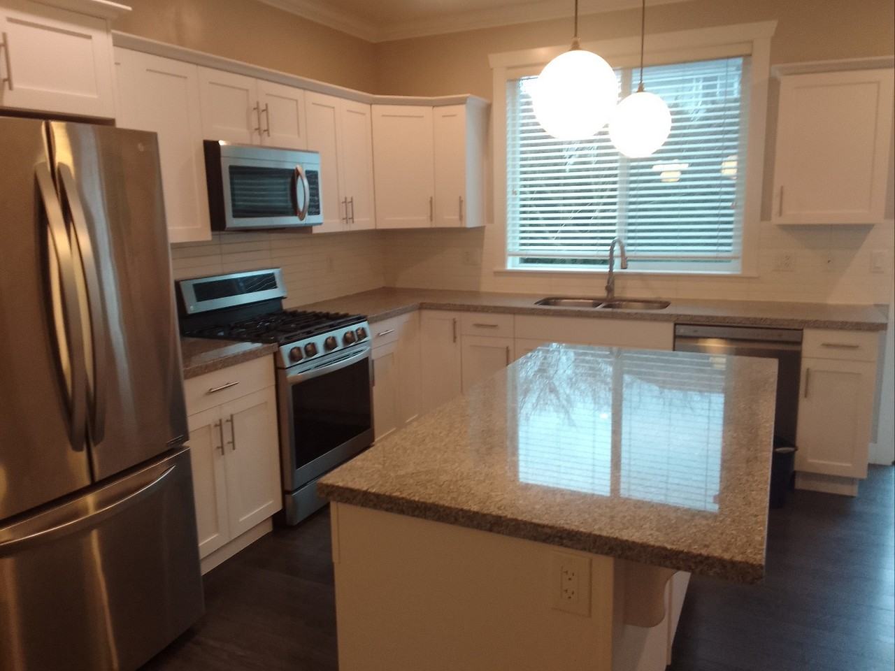 21028 80 Avenue - Photo 5 of 21