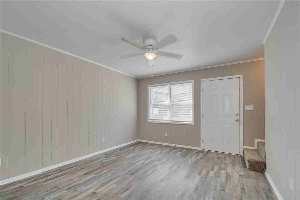 2511 Cascade Dr Apt 16b #16BWINDSOR - Photo 4 of 21