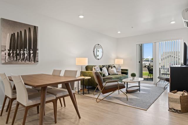 2210 Isaacs Ave - Photo 6 of 35