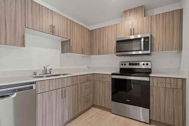 2210 Isaacs Ave - Photo 7 of 35