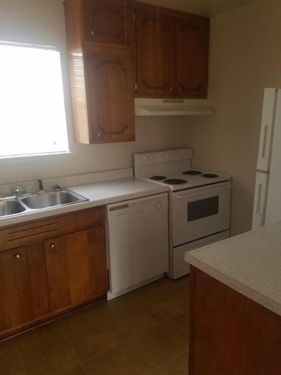 3148 Nw Cache Rd - Photo 5 of 9
