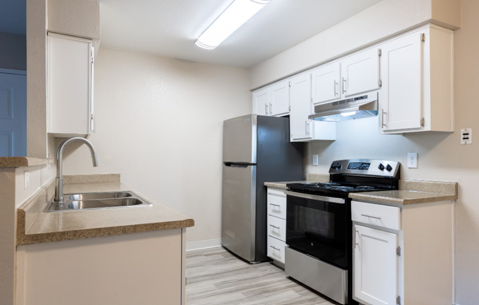 Sunset Ridge Apartments - Photo 6 of 9