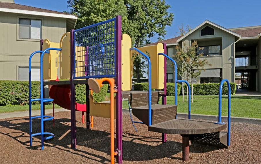 Sunset Ridge Apartments - Photo 4 of 9