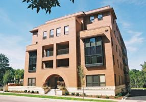 featured image of 22 E Dayton St