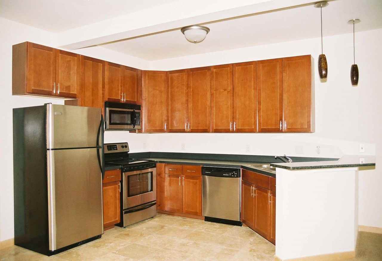 22 E Dayton Street - Photo 3 of 9