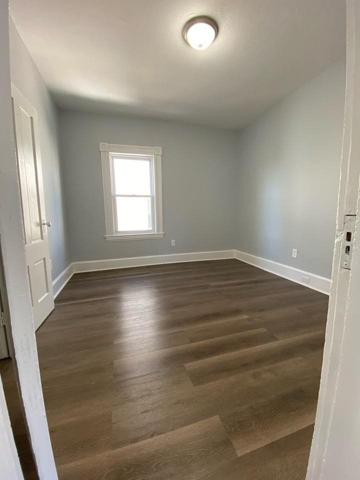 3 Lund St #3 - Photo 2 of 10