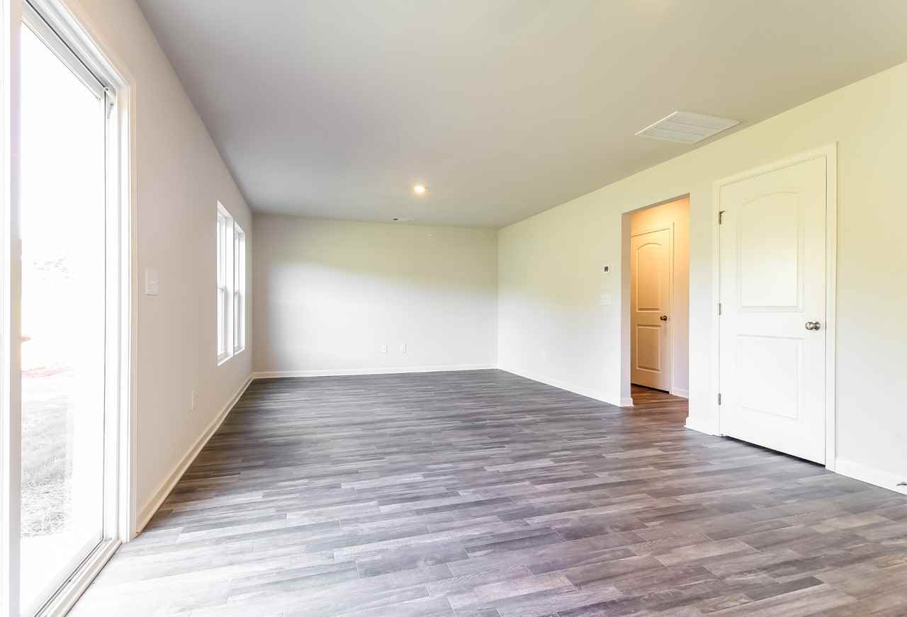 662 Tacoma Trl - Photo 2 of 18