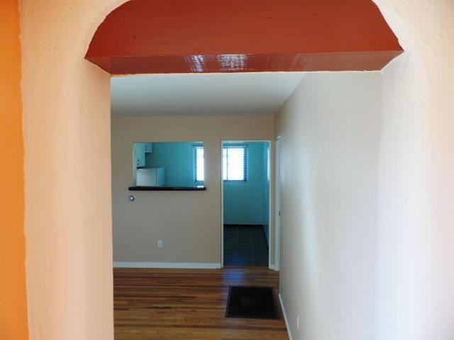 2411 Iris Rd Nw - Photo 3 of 13