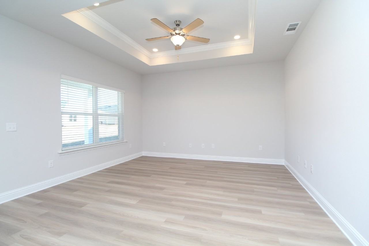 2674 Avalon St - Photo 2 of 19