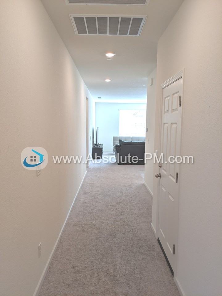 9530 Sandscript Ct - Photo 3 of 30