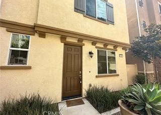 711 Banyan Way - Photo 2 of 17