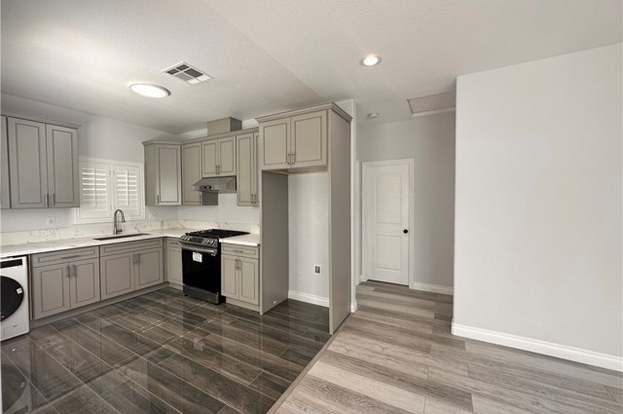 742 Alabama St - Photo 3 of 22