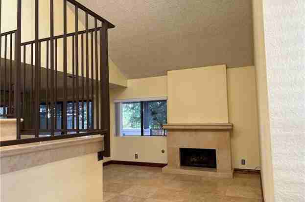 844 Trinity Ln - Photo 3 of 14